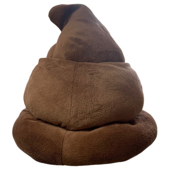 Fiesta | Brown Plush Poop ๐ฉ Emoji Hat - Picture 2 of 4